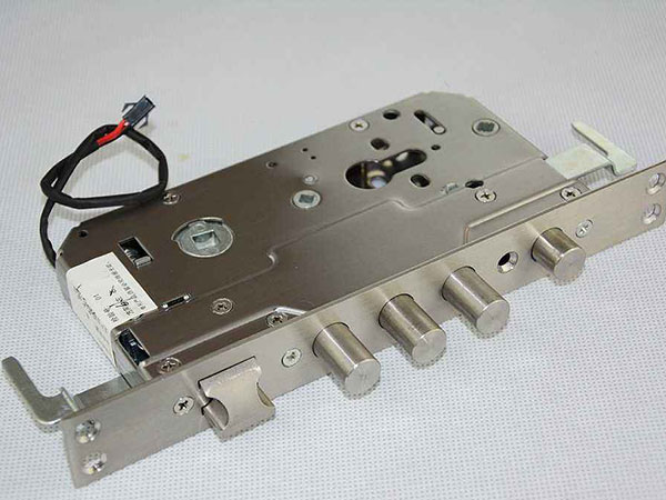 德钦24小时上门开锁公司